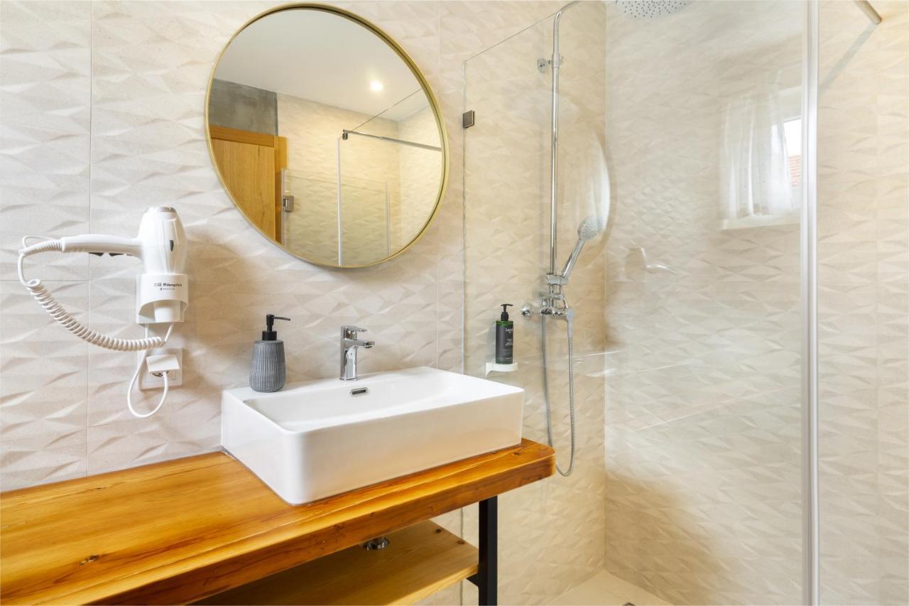 Forest Villas - Guest House Leiria Esterno foto